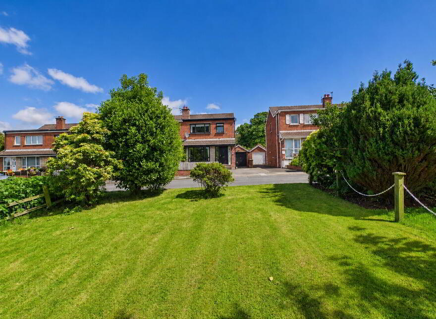 10 Bowland Heights, Newtownards, BT23 8SA