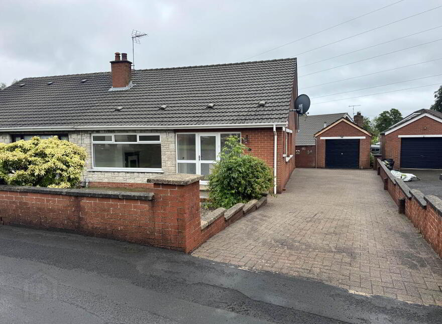17 Prospect Gardens, Carrickfergus, BT38 8QX
