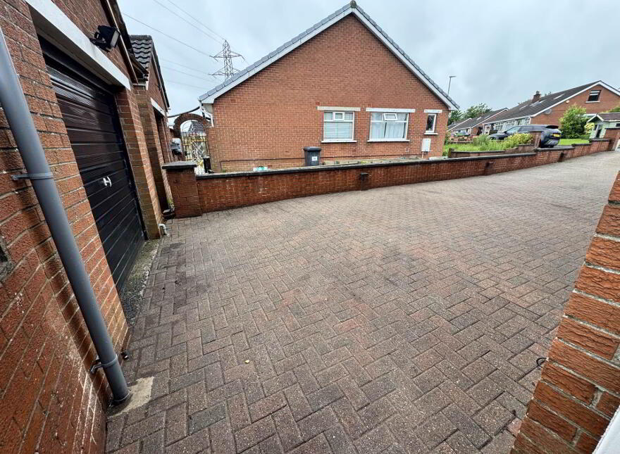 17 Prospect Gardens, Carrickfergus, BT38 8QX