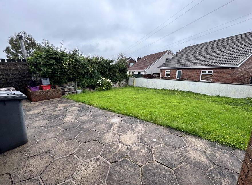17 Prospect Gardens, Carrickfergus, BT38 8QX