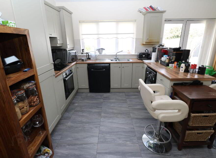 2 The Meadows, Whitefield Manor, Bettystown, A92Y2RA