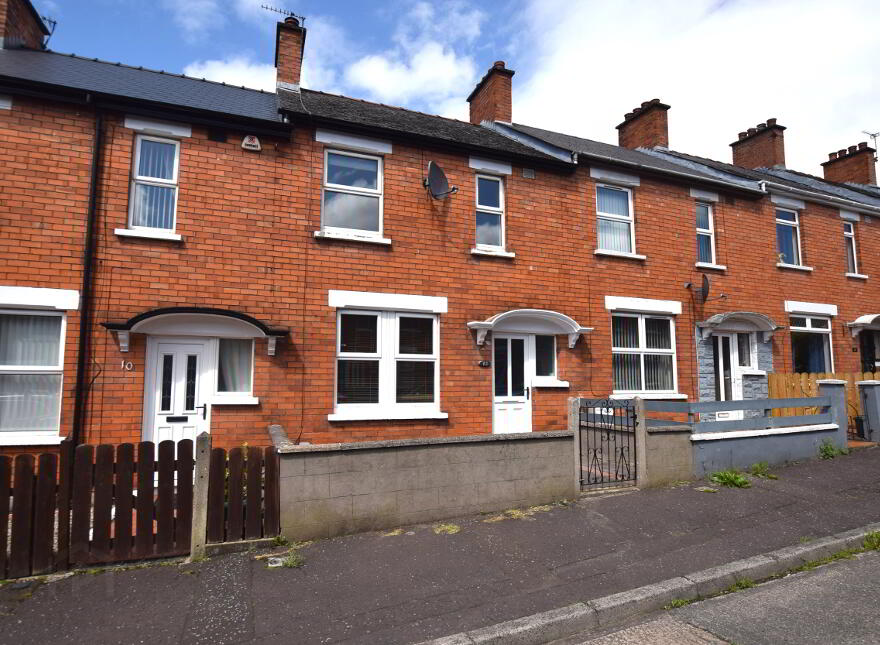 12 Aigburth Park, Belfast, BT4 1PQ photo