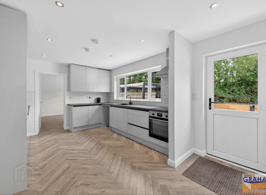 23 Burnbrae Avenue, Lisburn, BT27 5JE