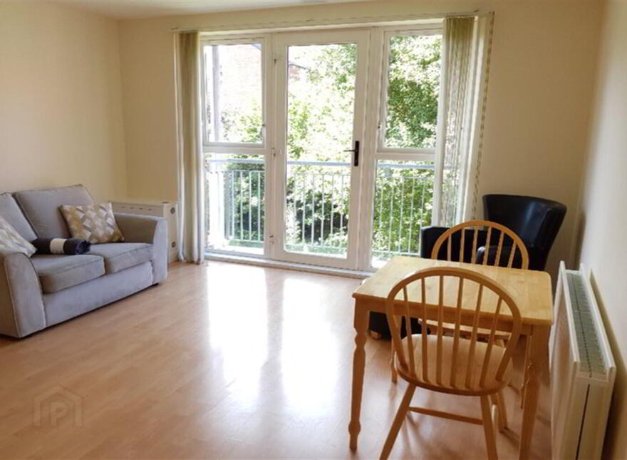 Apt 6 99, 101 Eglantine Avenue, Belfast, BT9 6RW