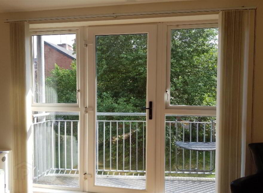 Apt 6 99, 101 Eglantine Avenue, Belfast, BT9 6RW