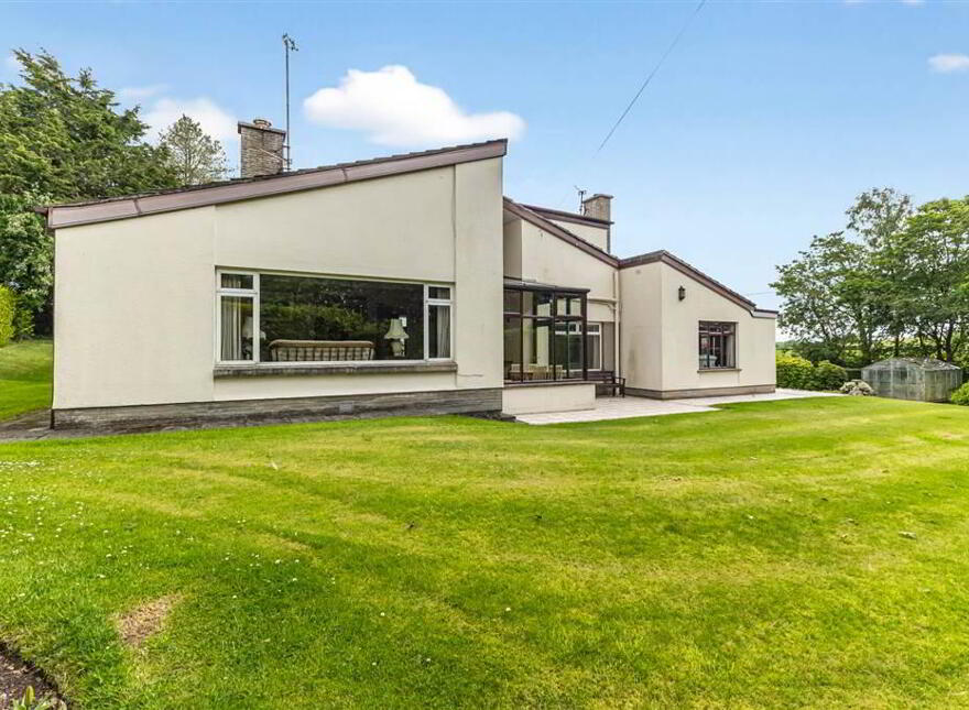 18 Upper Mealough Road, Carryduff, Belfast, BT8 8LR