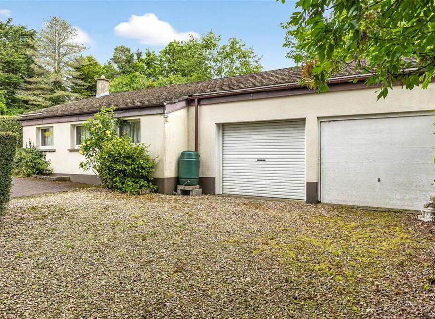 18 Upper Mealough Road, Carryduff, Belfast, BT8 8LR