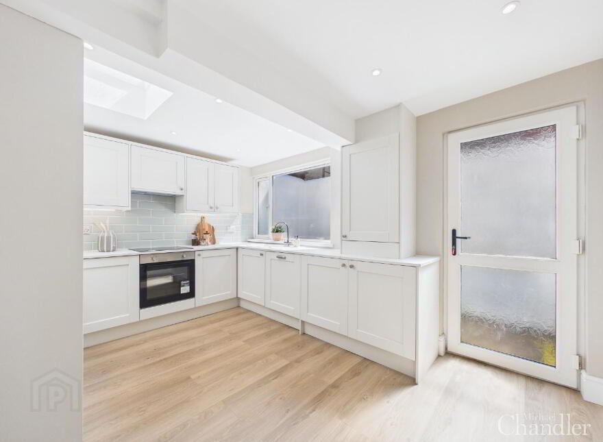 86 Dunraven Avenue, Belfast, BT5 5JS