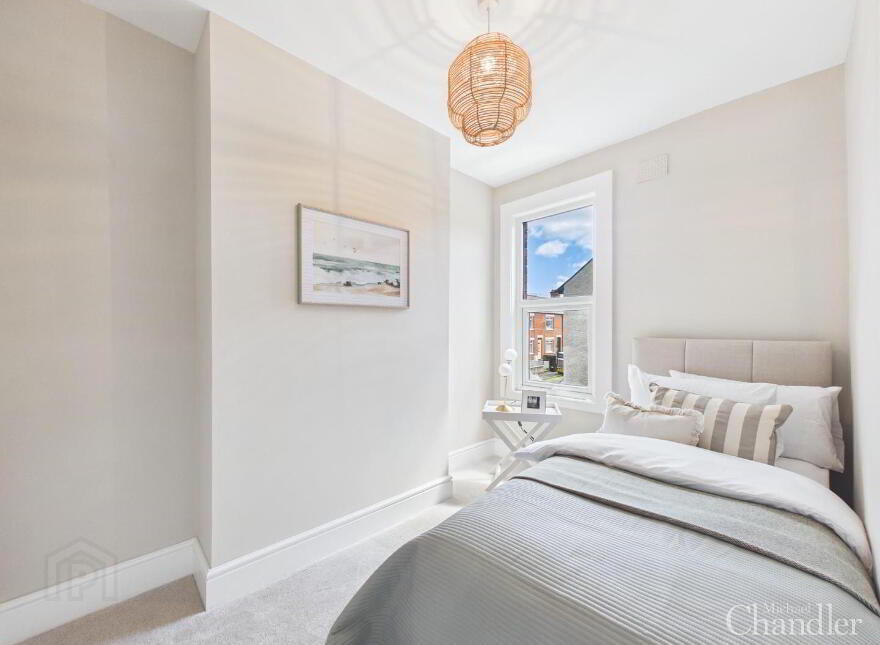 86 Dunraven Avenue, Belfast, BT5 5JS