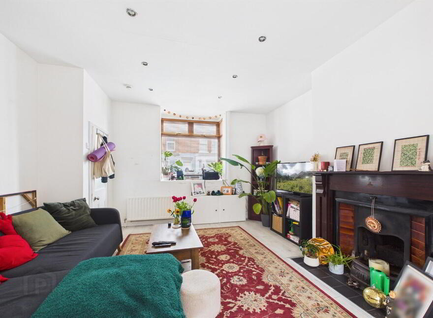 25 Rathcool Street, Belfast, BT9 7GA