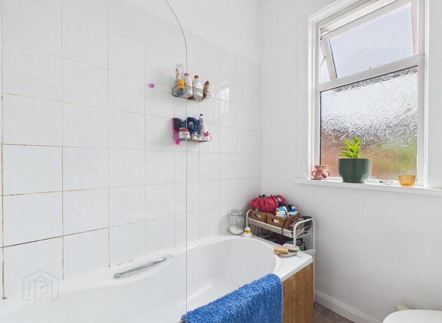 25 Rathcool Street, Belfast, BT9 7GA