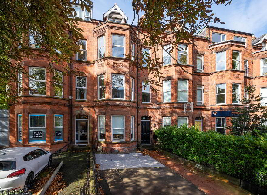 Apt 7, 15 Malone Road, Belfast, BT9 6RT