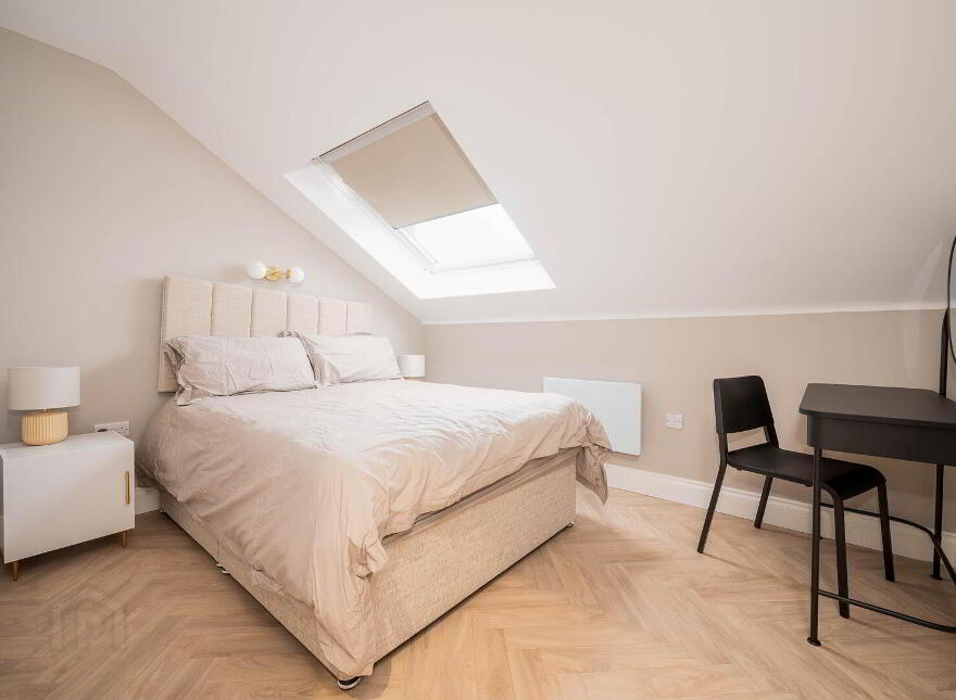 Apt 7, 15 Malone Road, Belfast, BT9 6RT