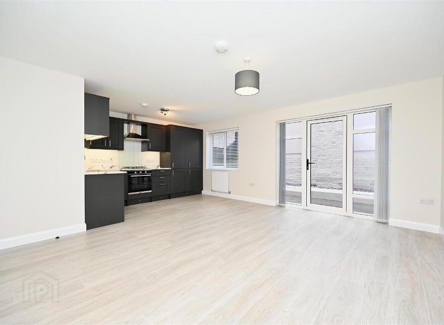 Apt 11, 39A Dundela Crescent, Belfast, BT4 3BN