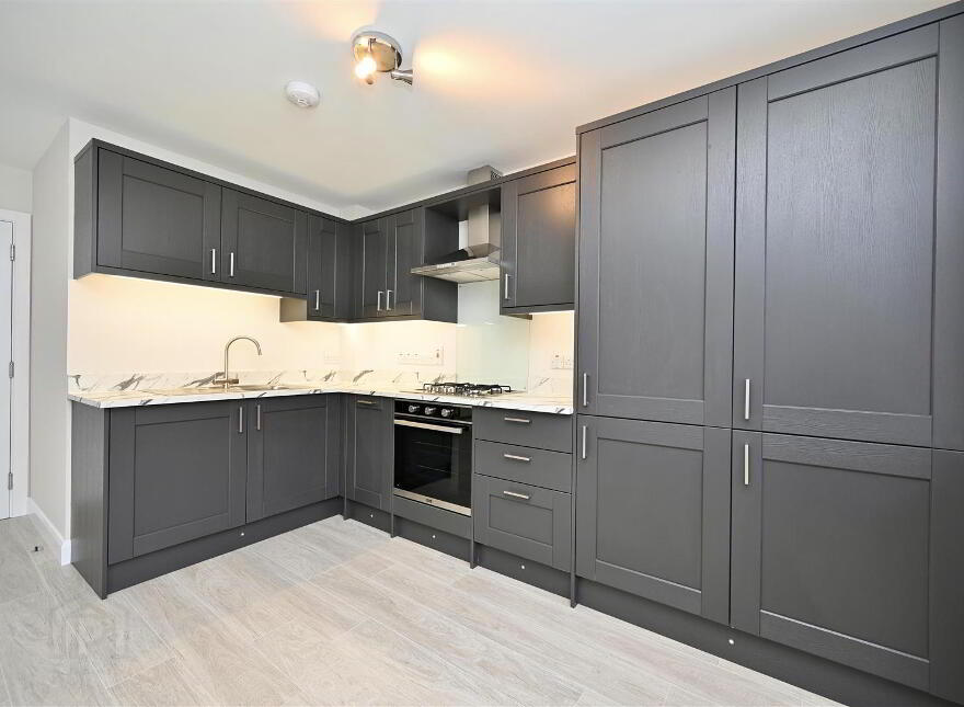 Apt 11, 39A Dundela Crescent, Belfast, BT4 3BN