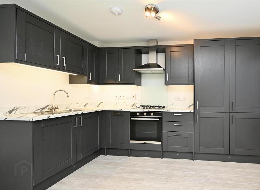 Apt 11, 39A Dundela Crescent, Belfast, BT4 3BN
