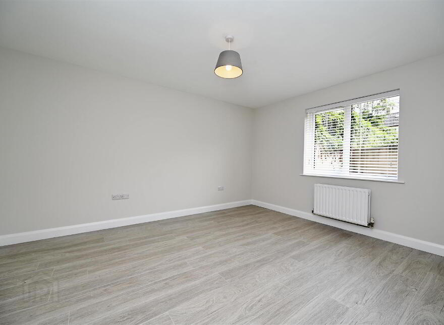 Apt 11, 39A Dundela Crescent, Belfast, BT4 3BN