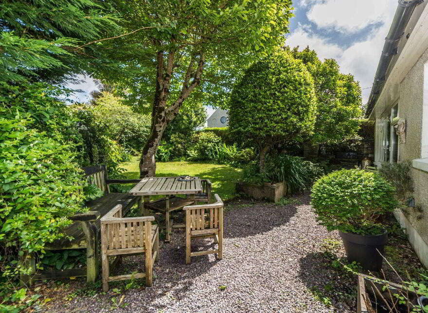 Chapel Lane, Ballydehob, P81C527