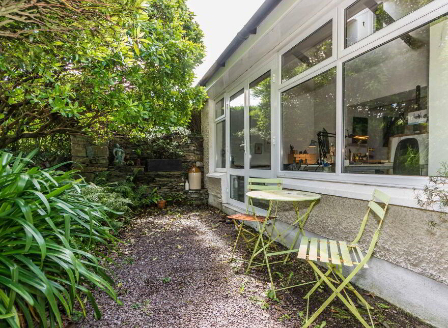 Chapel Lane, Ballydehob, P81C527
