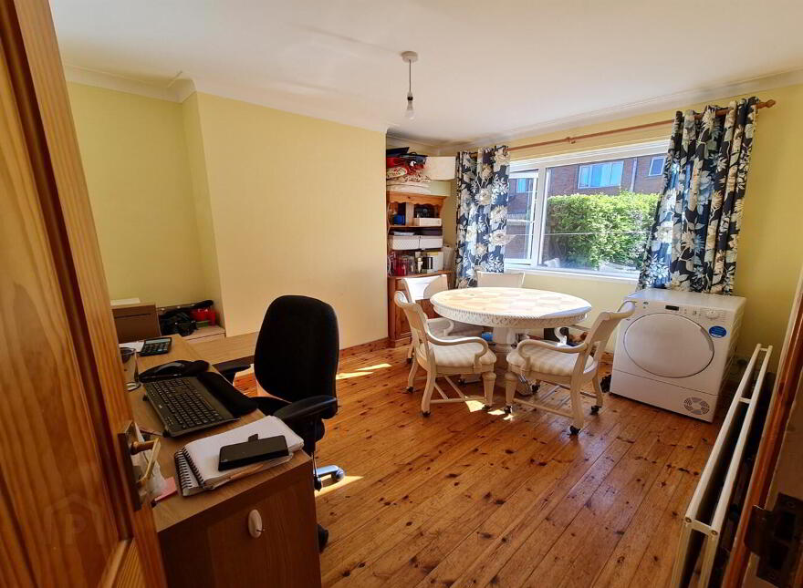 19 Prince Edward Park, Belfast, BT9 5FZ