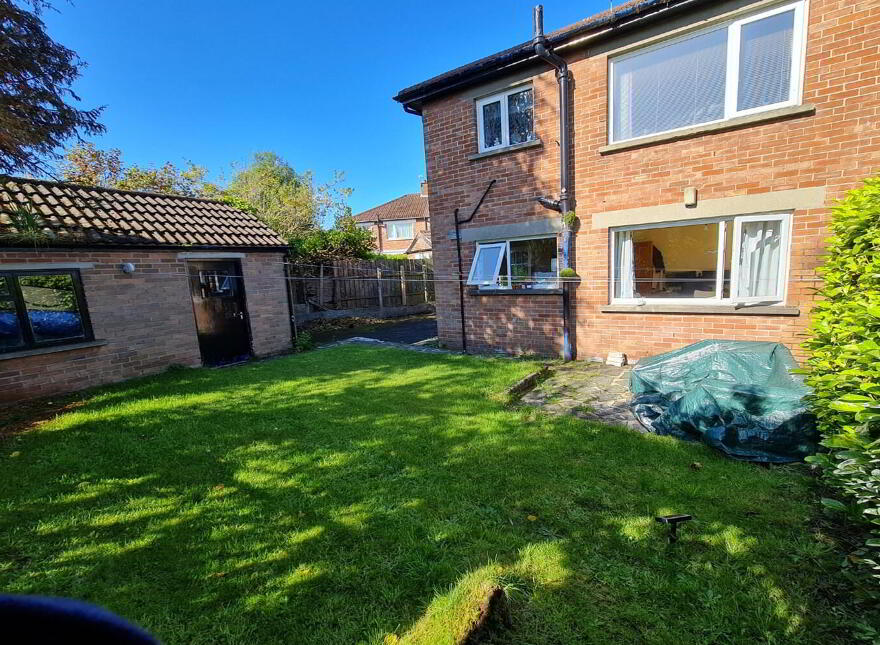 19 Prince Edward Park, Belfast, BT9 5FZ