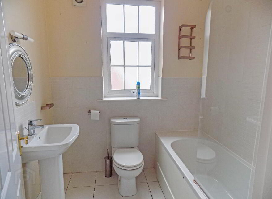 18 Breton Road, Lisburn, BT28 3YY