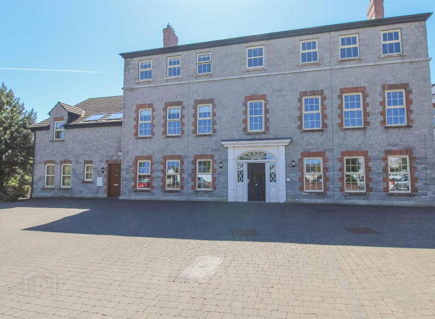 72 Coopers Mill Court, Dundonald, Belfast, BT16 1SZ
