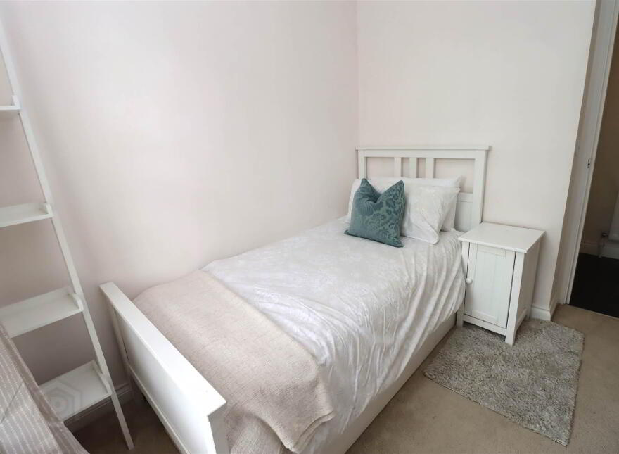 72 Coopers Mill Court, Dundonald, Belfast, BT16 1SZ