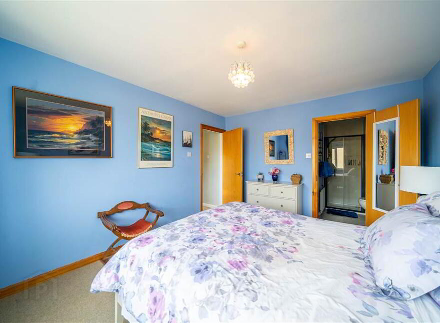 10 Cove Avenue, Groomsport, BT19 6HX