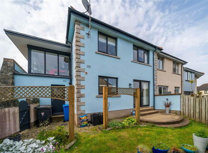 10 Cove Avenue, Groomsport, BT19 6HX