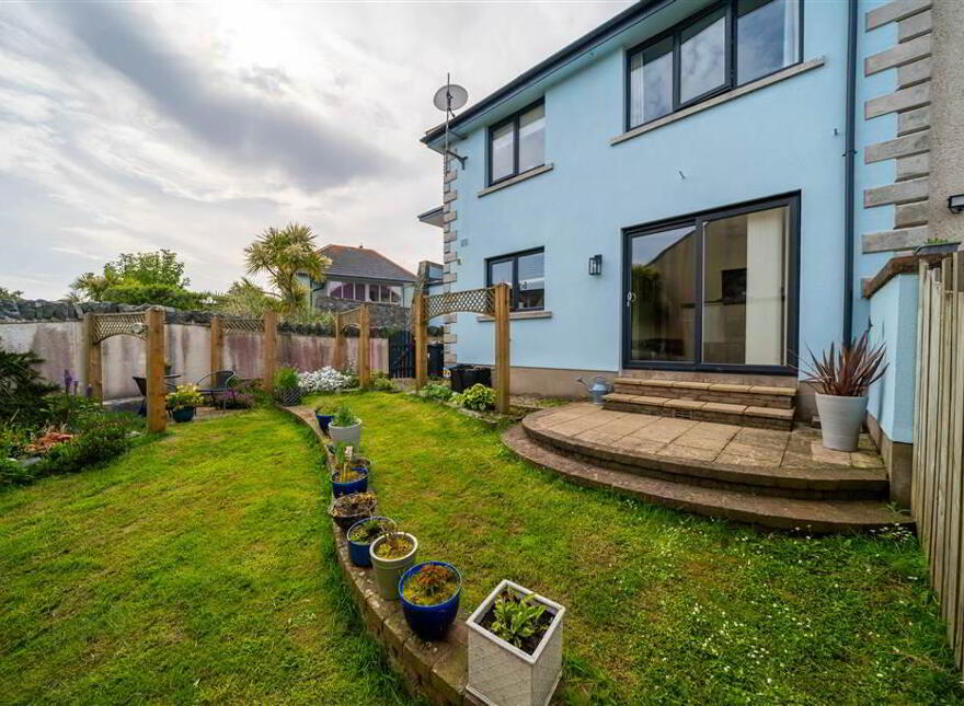 10 Cove Avenue, Groomsport, BT19 6HX