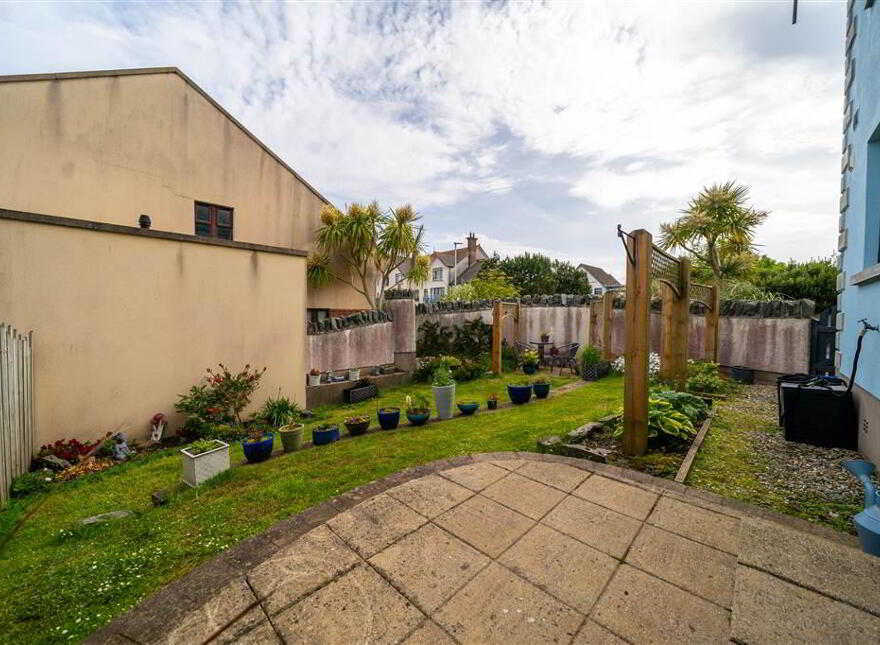 10 Cove Avenue, Groomsport, BT19 6HX