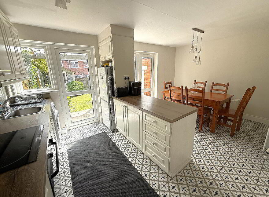12 Fenbank, Lisburn, BT27 4JD
