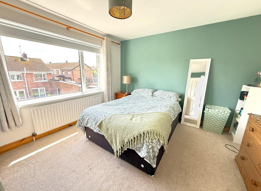 12 Fenbank, Lisburn, BT27 4JD