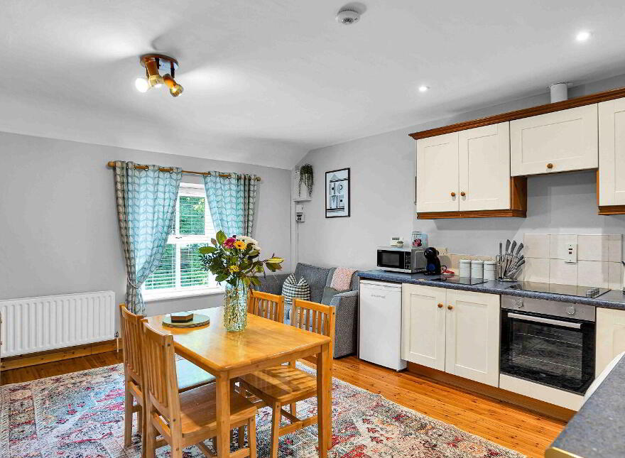 2 Rose Cottage, Turner's Hill, Kingscourt, A82Y368