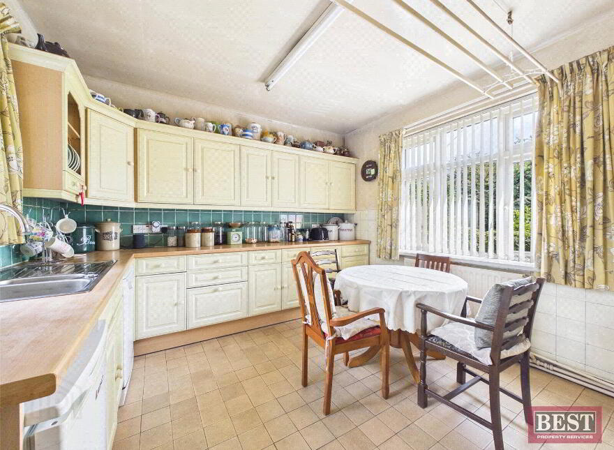 28 Upper Damolly Road, Newry, BT34 1JU