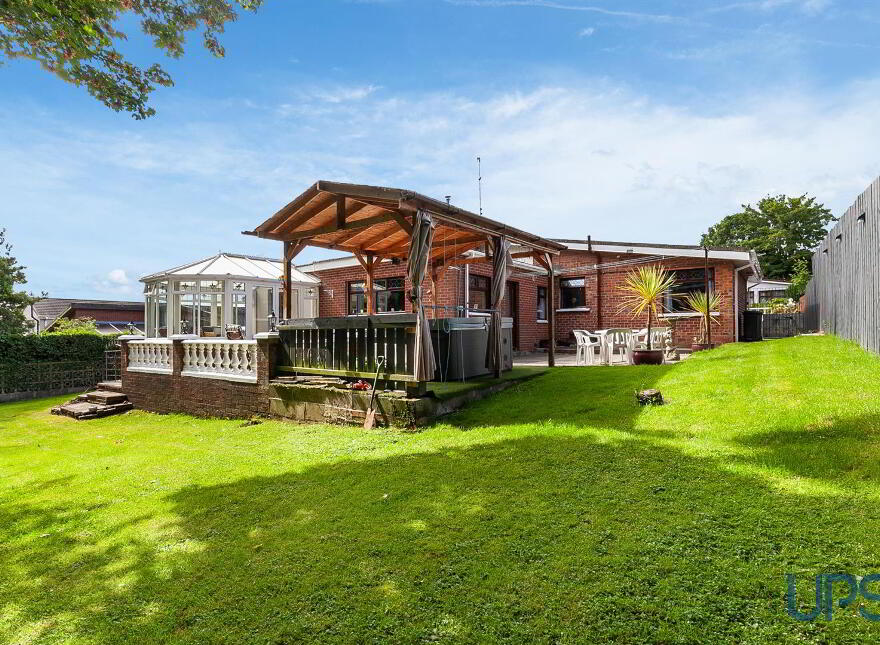 69 Glengoland Park, Stewartstown Road, Dunmurry, Belfast, BT17 0JB