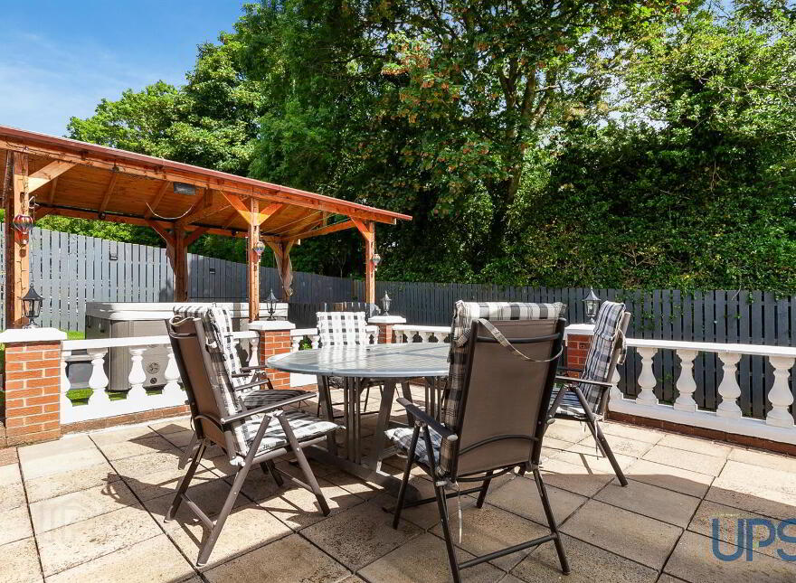69 Glengoland Park, Stewartstown Road, Dunmurry, Belfast, BT17 0JB