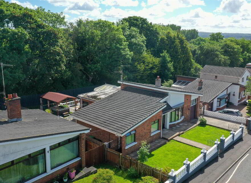 69 Glengoland Park, Stewartstown Road, Dunmurry, Belfast, BT17 0JB