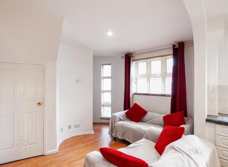 17 Sandringham Street, Belfast, BT9 7DR