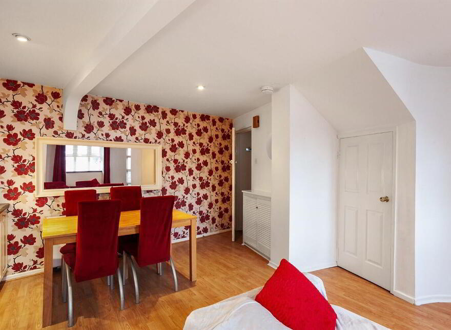 17 Sandringham Street, Belfast, BT9 7DR