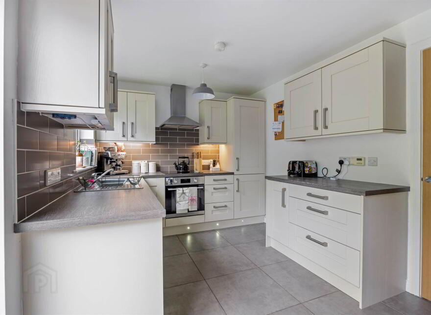110 Kinross Avenue, Belfast, BT5 7GH