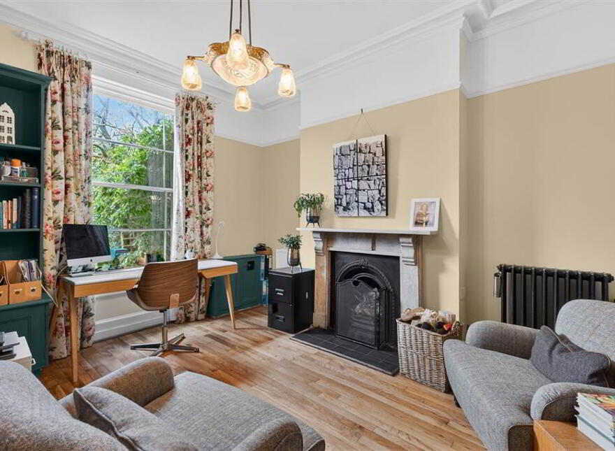 1 Wellington Park Terrace, Malone, Belfast, BT9 6DR