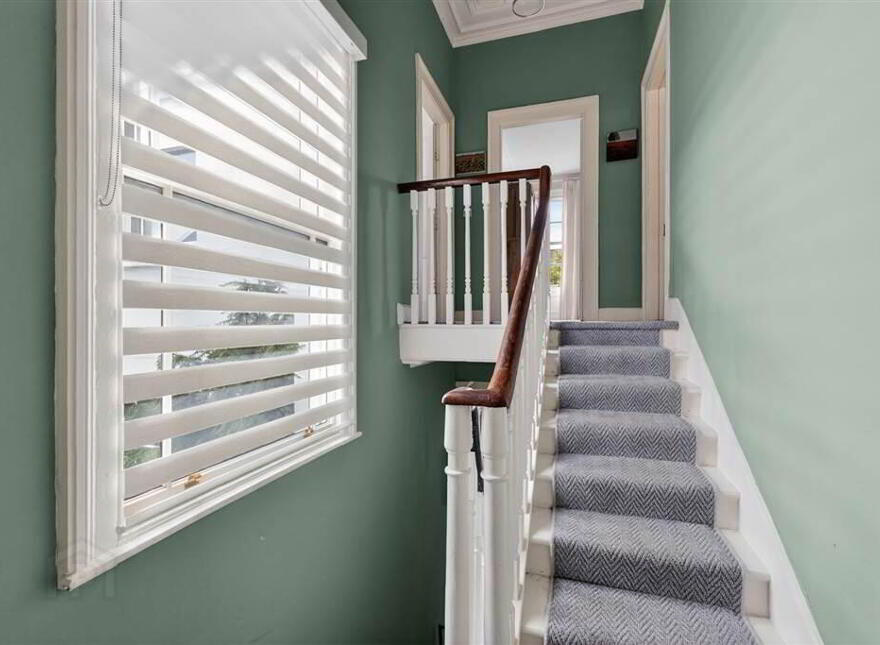 1 Wellington Park Terrace, Malone, Belfast, BT9 6DR