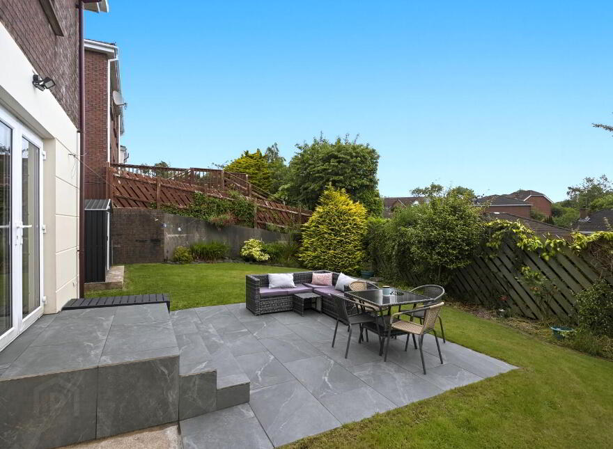 11 Lambert Rise, Dundonald, Belfast, BT16 1LQ