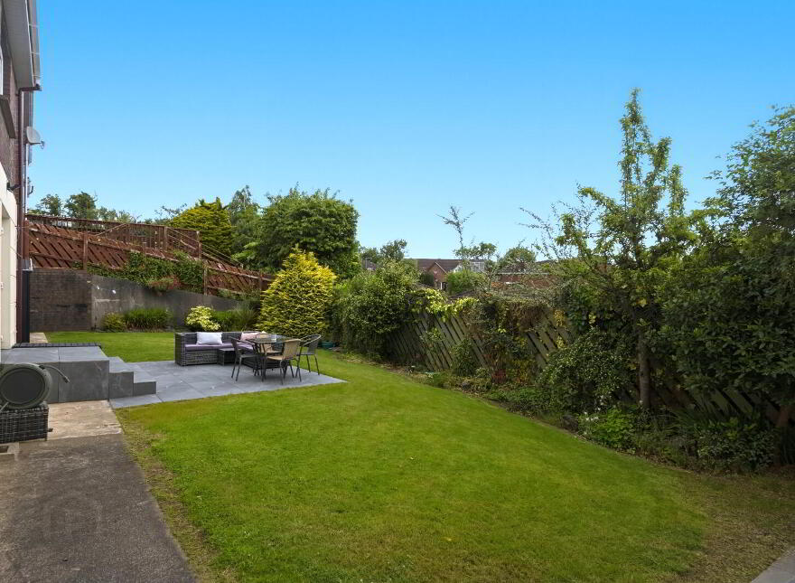 11 Lambert Rise, Dundonald, Belfast, BT16 1LQ