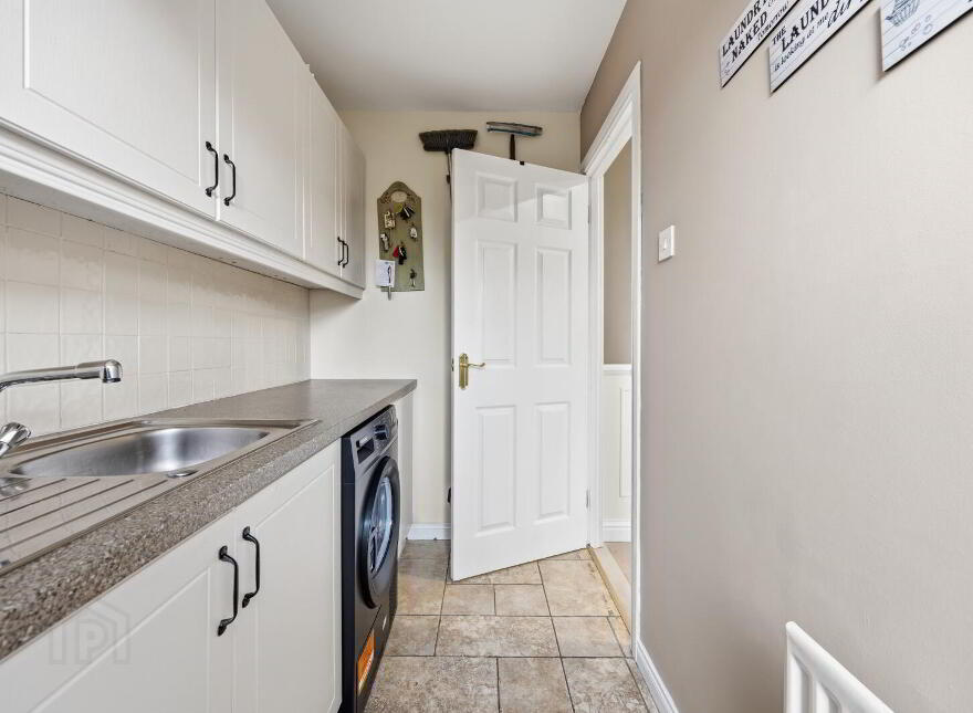 11 Lambert Rise, Dundonald, Belfast, BT16 1LQ
