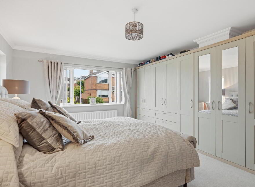 11 Lambert Rise, Dundonald, Belfast, BT16 1LQ