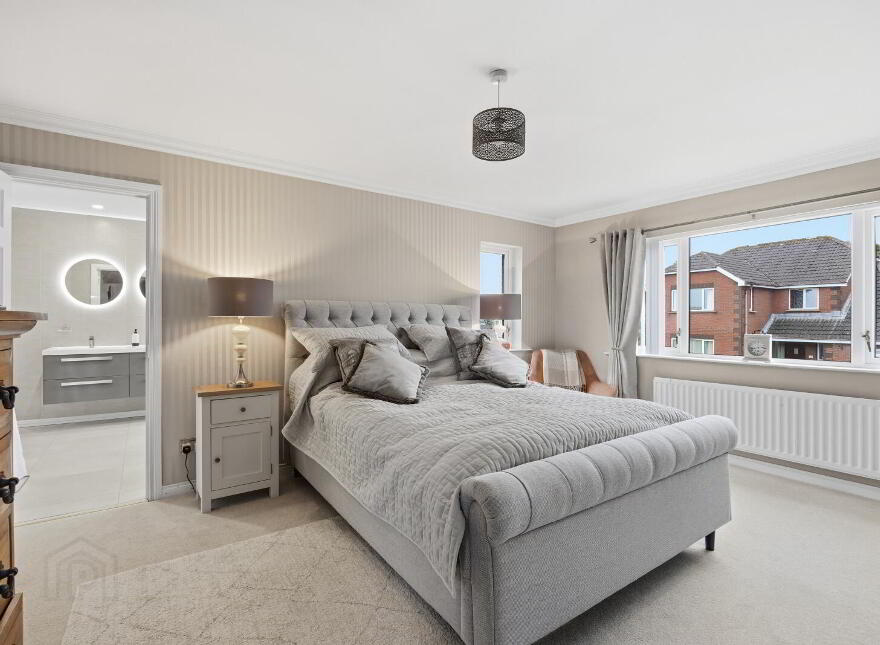 11 Lambert Rise, Dundonald, Belfast, BT16 1LQ
