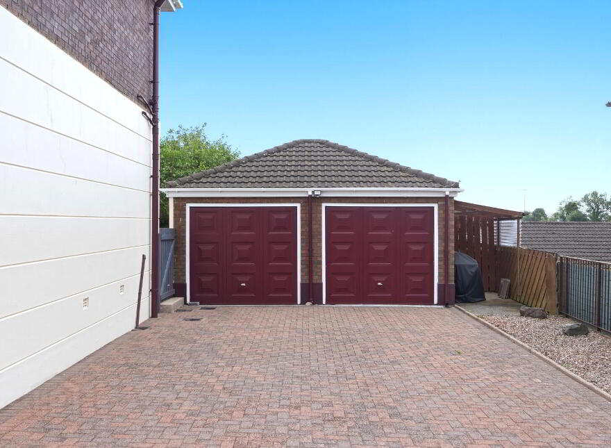 11 Lambert Rise, Dundonald, Belfast, BT16 1LQ